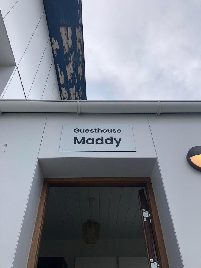 Guesthouse Maddy Хусавик Экстерьер фото